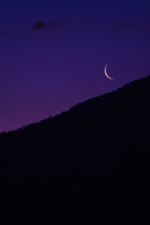 Crescent Moonrise, II