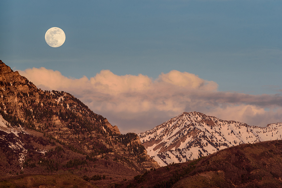 Rise of the Corn-planting Moon, I